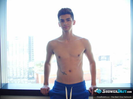 American beefy Alex Mecum and hot twink Jay Montez have anal sex in bathroom