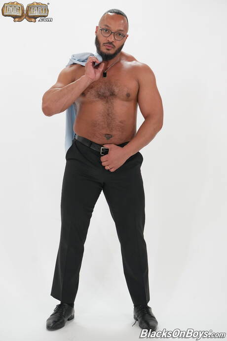 Nice american guys muscular Dillon Diaz and tough guy Jay Seabrook fuck ass after interracial blowjob