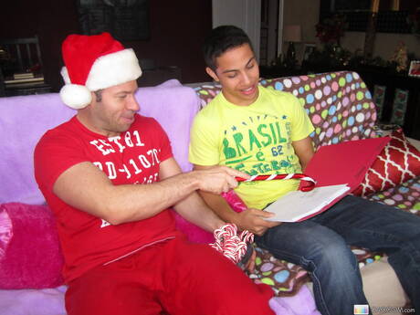 Damn Thats Big: Hot american boys hunky guy Lucas Vitello and muscular Tristan Jaxx in hot ass bang