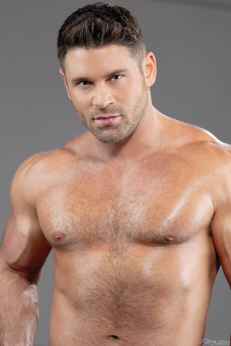 American stars hunky guy Cade Maddox and bear Beau Butler in hot homosexual action