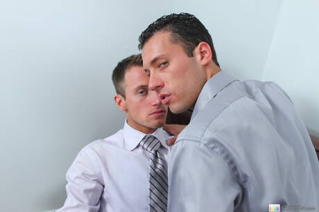 Damn Thats Big: Kyle Quinn, un husky américain, baise après une fellation