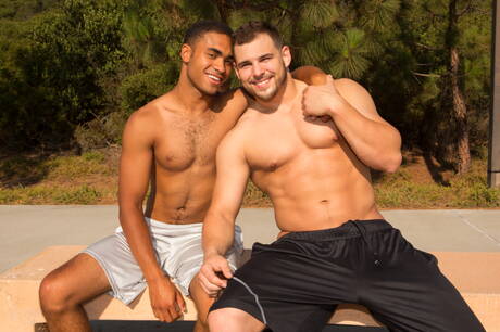 Beefy Kellin and spanish otter Philip Zyos fuck after  interracial blowjob outdoor