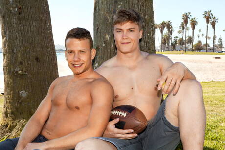 Beefcake Jasper and husky guy Wilson in hot ass bang outdoor