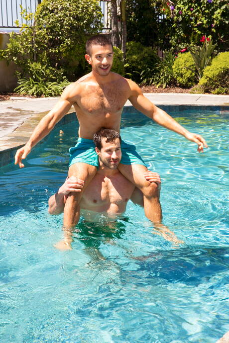 American hunky guy Manny and strongman Randy have a hot couple sex in the pool