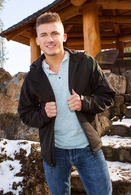 Blake, Brendan, Robbie, Atticus in male gangbang in the pool