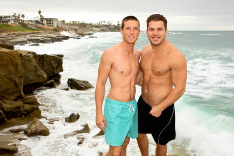 Beefy Brodie and strongman Cole in hard anal sex in bath