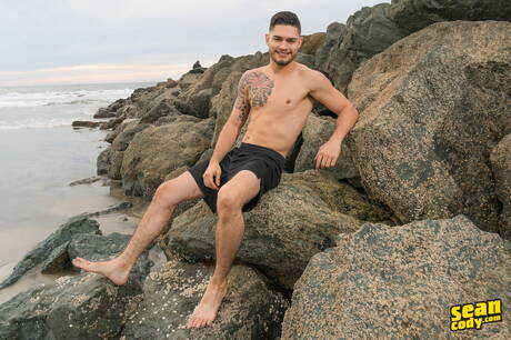 Latvian pretty boy Billy Rubens posing nude and showing tight butt after ocean beach walking