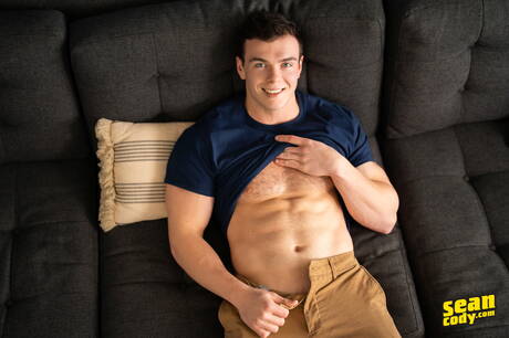 American muscular Clark Reid and strongman Kyle Denton fuck ass after sucking outdoor