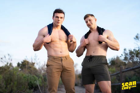American muscular Clark Reid and strongman Kyle Denton fuck ass after sucking outdoor