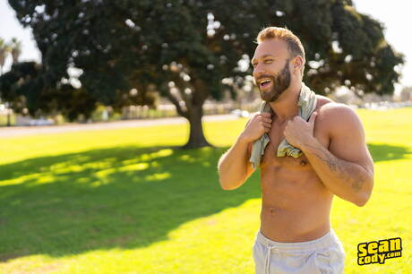 Sean Cody: Stud Brogan and strongman Phoenix in hot ass fuck action outdoor