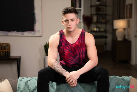 Die sexy Freunde Aften Opal, Joey Mills und Trevor Brooks beim bisexuellen Dreier-Fick