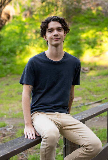 I bei ragazzi americani Trevor Brooks e il bel ragazzo Sam Ledger si sono scopati fuori