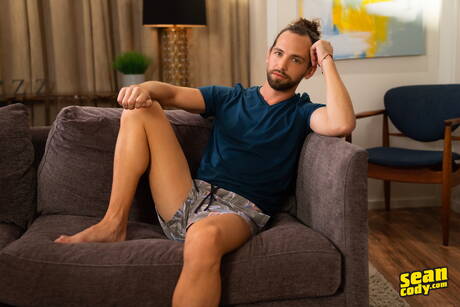 Beefcake Jaxon Kingston and husky guy Evan fuck ass after sucking