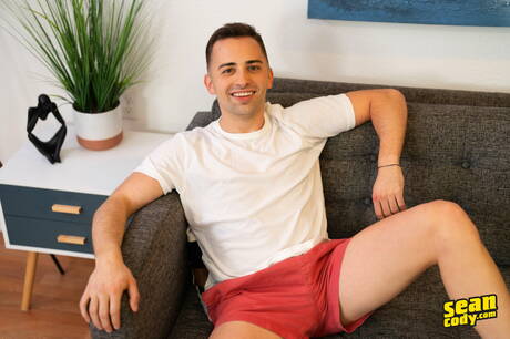 Stud Curtis Reid en de goed gebouwde Grayson hebben een hete seksdate