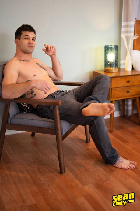 Superstud Brysen and muscular Guido fuck ass after sucking dick