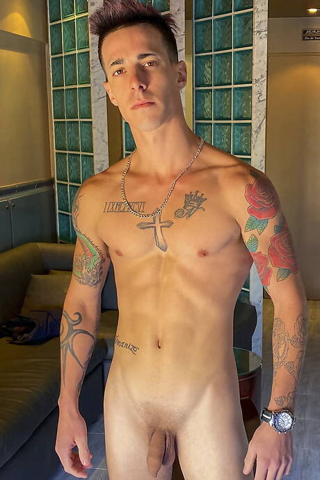 Beefcake Monaco and tough guy Tattoo Boy like handjob