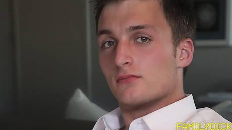 Well-built Bill Farnsworth and american young dude Harlen Quindel in hot ass bang