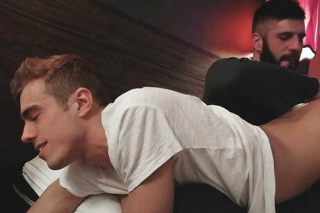 Der junge Kanadier Sean Peek und der attraktive Kanadier Romeo Davis haben es miteinander gevögelt