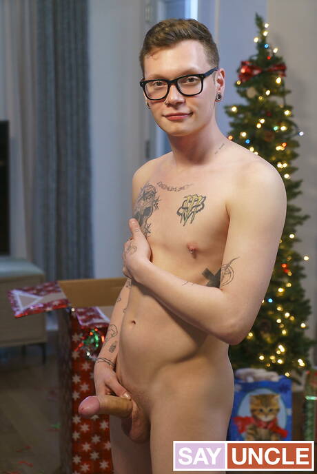 Canadian young boy Marco Bianchi and french gay bear Teddy Torres in hot ass fuck action