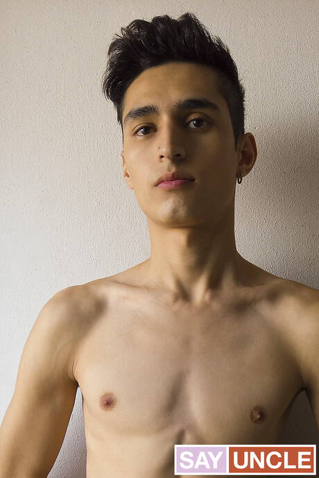 Argentinian young Sonny Davon fuck ass after blowjob