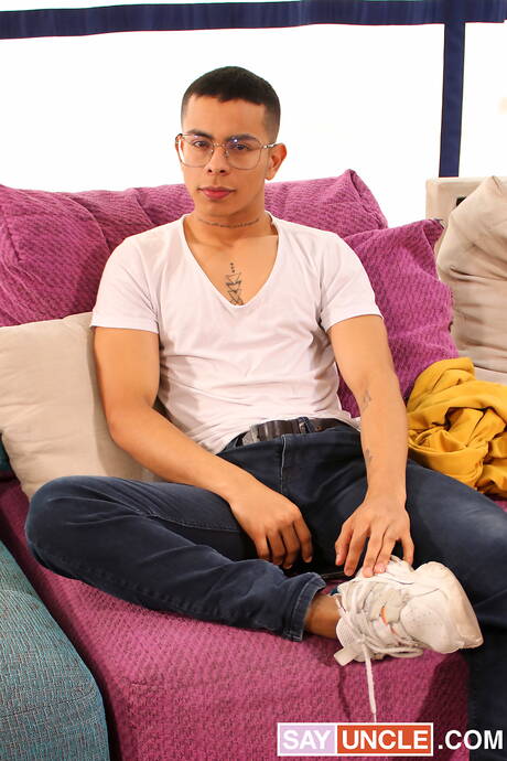 Tough guy Andreas Griffin and strongman Jared Nyson have anal sex outdoor