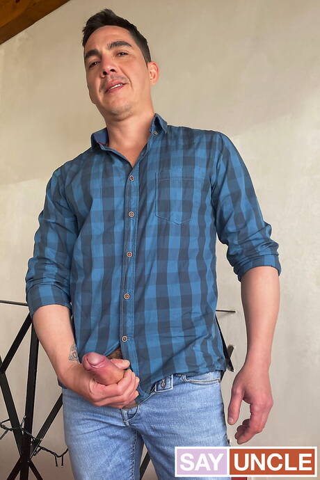 Latin Leche: Sinnlicher Junge Ramiro und attraktiver Typ Conera beim heißen Analsex