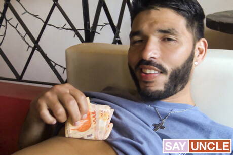 Latino gespierde David neukt na pijpbeurt