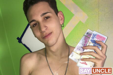 Latino young dude Lucas Andrade sucking dick