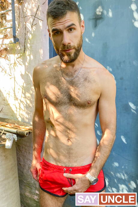 Latin Leche: Hunky guy Nacho and american hunk Rodrigo El Santo in hard anal sex at the pool