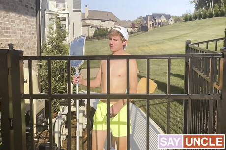 Il giovane ragazzo americano Jesse Bolton e il giovane ragazzo Jack Bailey si divertono in una bollente azione di sesso anale all