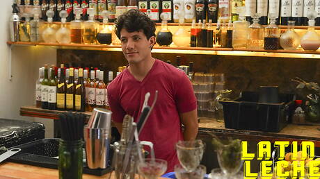 Latin Leche: American young dude Jayden Marcos and argentinian beautiful boy Ayun in hard anal sex