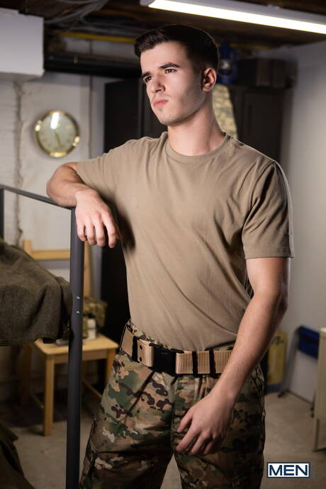 Men: Hot boysMalik Delgaty, Kenzo Alvarez and Maverick Sun in hot threesome anal sex