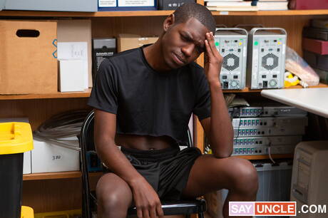 Well-built Ethan Thompson and well-built Dameon Taylor fuck ass after blowjob