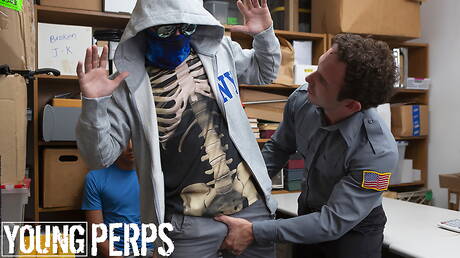 恥知らずな男、グレッグ・マッケオン、シェーン・フロスト、ジャックが3Pアナルセックスをする