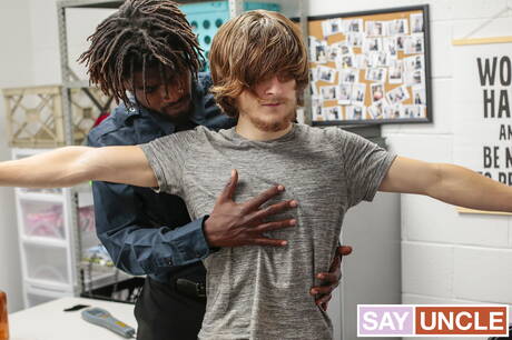 Ebony well-built Devin Trez and muscular Troy Harlow have a good interracial oral sex