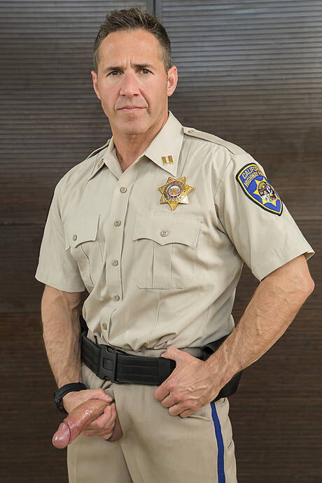 Young Perps: Latin well-built Dean Phoenix and american hairy stud Lance Ford in hard anal sex