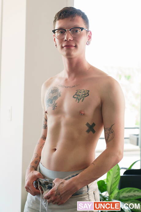 Twink Trade: Manuel Skye, Kit, Marco, Tan Blitz in hot suck and fuck scene