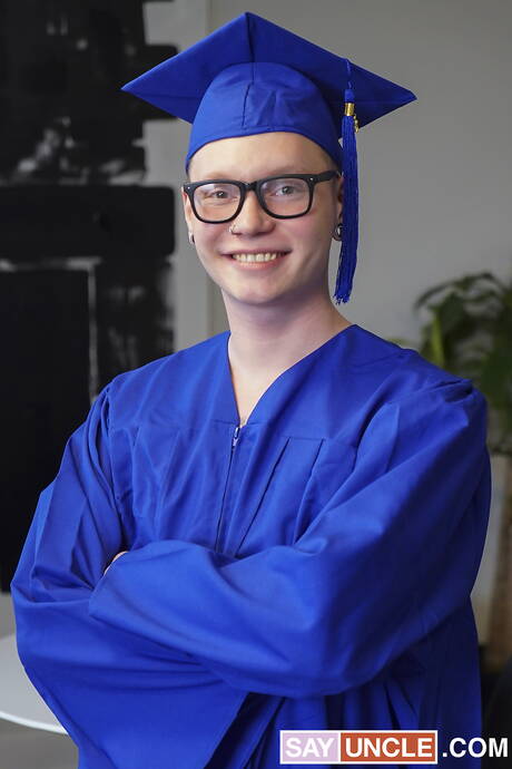 Twink Trade: Hot boysMarco Bianchi, Rocky Vallarta and Harvey Sid have a threesome pleasure