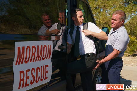 American bear Dale Savage and superstud Dan After Dark in hot homosexual scene outdoor