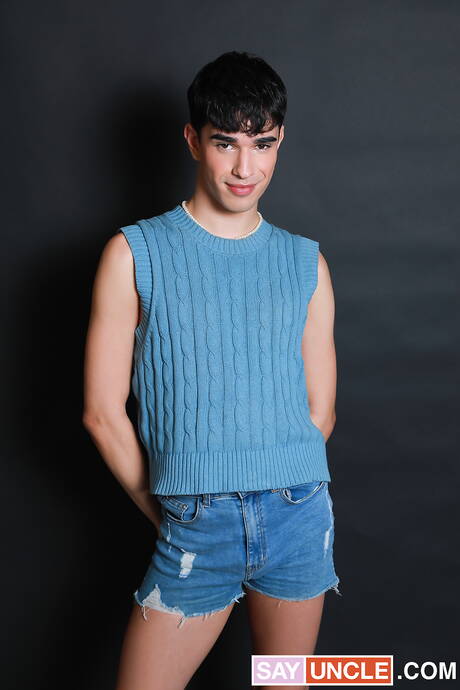 Sexy guys Amone Bane, Rob Quin and Scott Hardy make a love