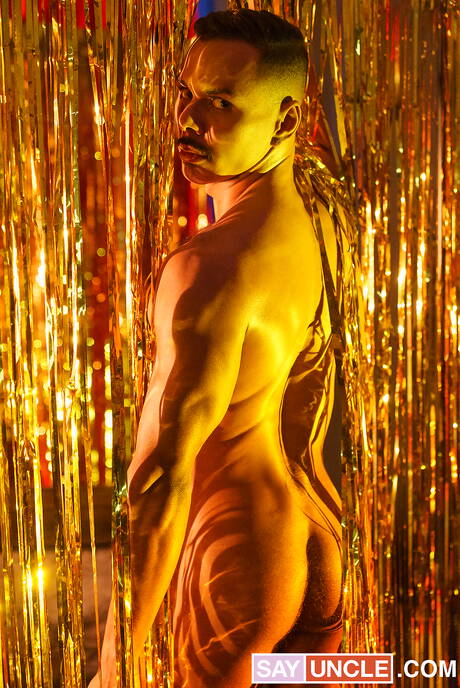 Milo and canadian stud Skyy Knox in hot homosexual scene