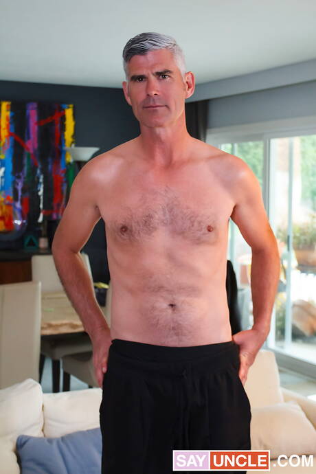 Due ragazzi americani sexy, il bel ragazzo President Oaks e il twink Jack Waters, si succhiano e si scopano a vicenda