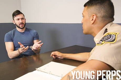 Pretty american boys well-built Leo Silva and tough guy Scott Demarco have anal sex