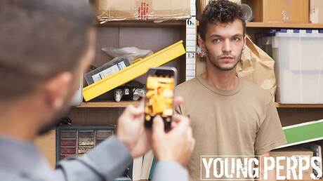 Hunk Kai Falco and ebony stud Mike Maverick have a hot sex