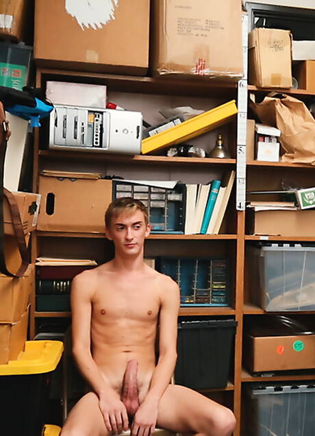 American pretty boy Cameron Boyd and pretty boy Ryder in hot anal sex