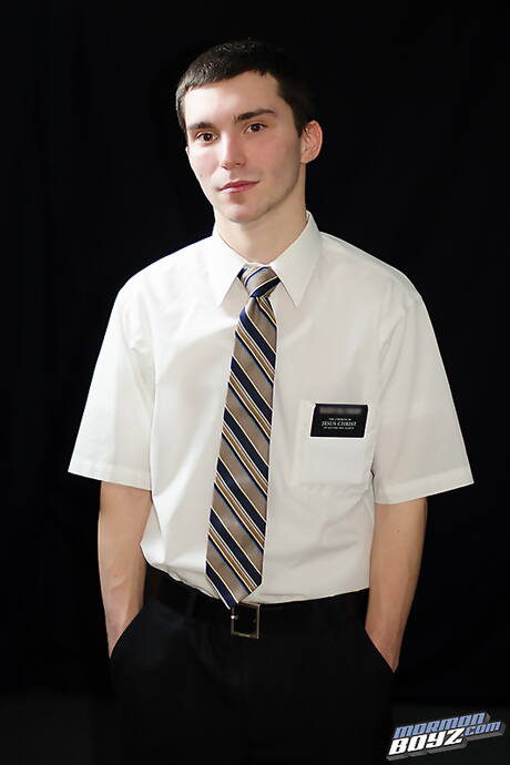 Strongman Elder James stripping off