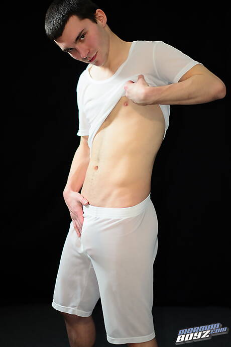 Strongman Elder James stripping off