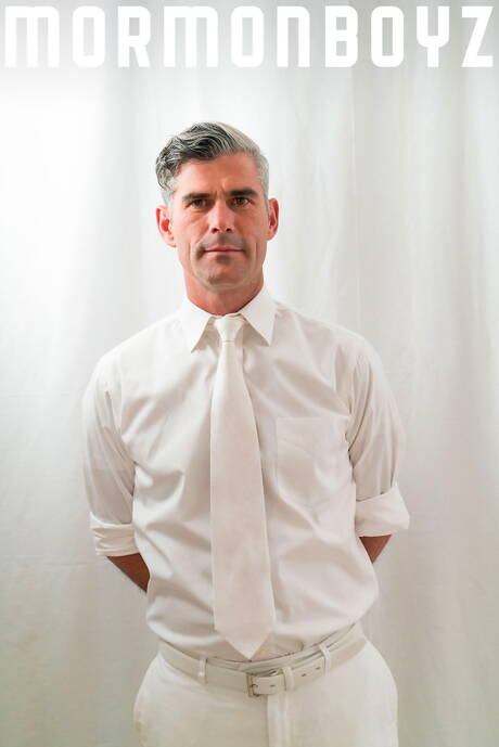 Tough guy Elder Dobrovnik and hunk President Oaks in hot homosexual scene