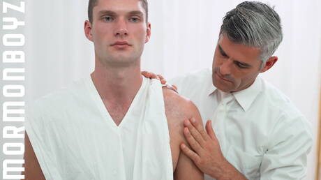 Superstud Elder Dobrovnik and beefcake President Oaks have a good anal sex