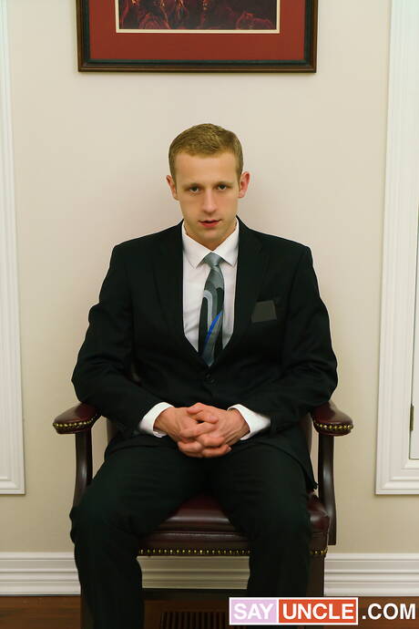 American stars hot twink Austin Everett and well-built President Oaks in hot ass fuck action